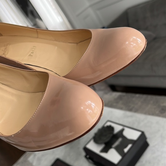 SOLD Christian Louboutin, sz42 Simple 85 Patent Leather Pumps - Picture 2 of 9